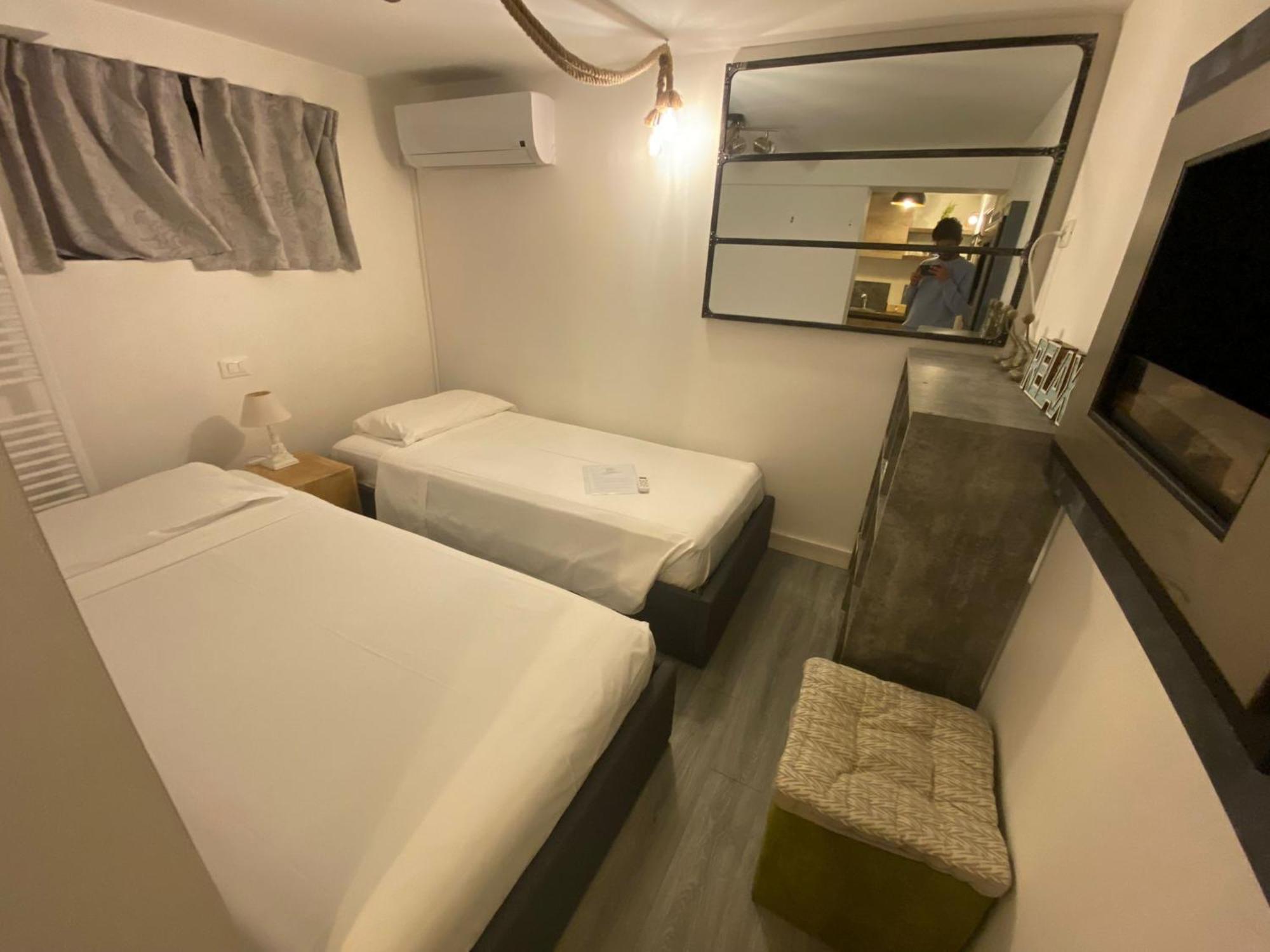 Double A Guest House Mestre Exterior photo