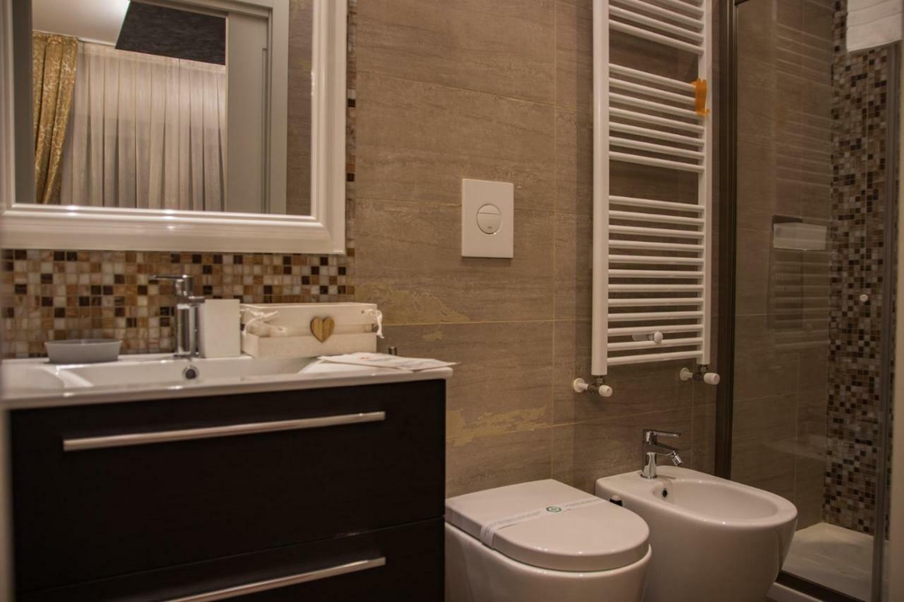 Double A Guest House Mestre Exterior photo