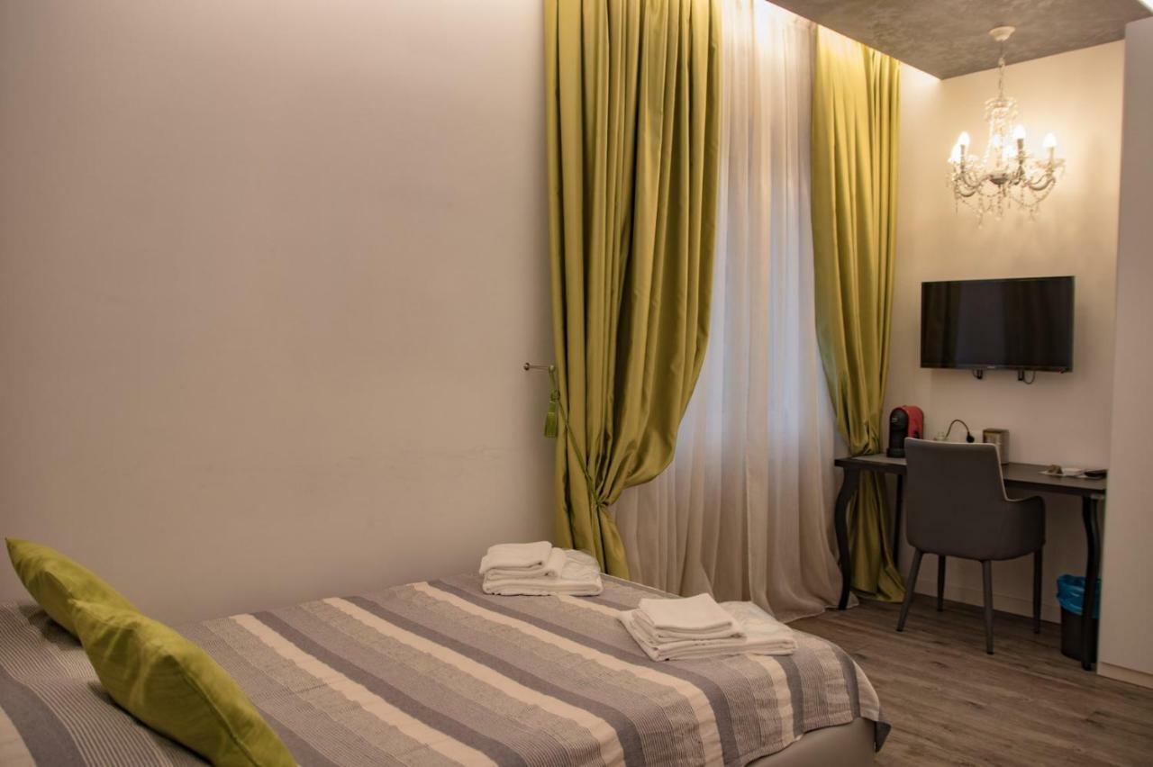 Double A Guest House Mestre Exterior photo